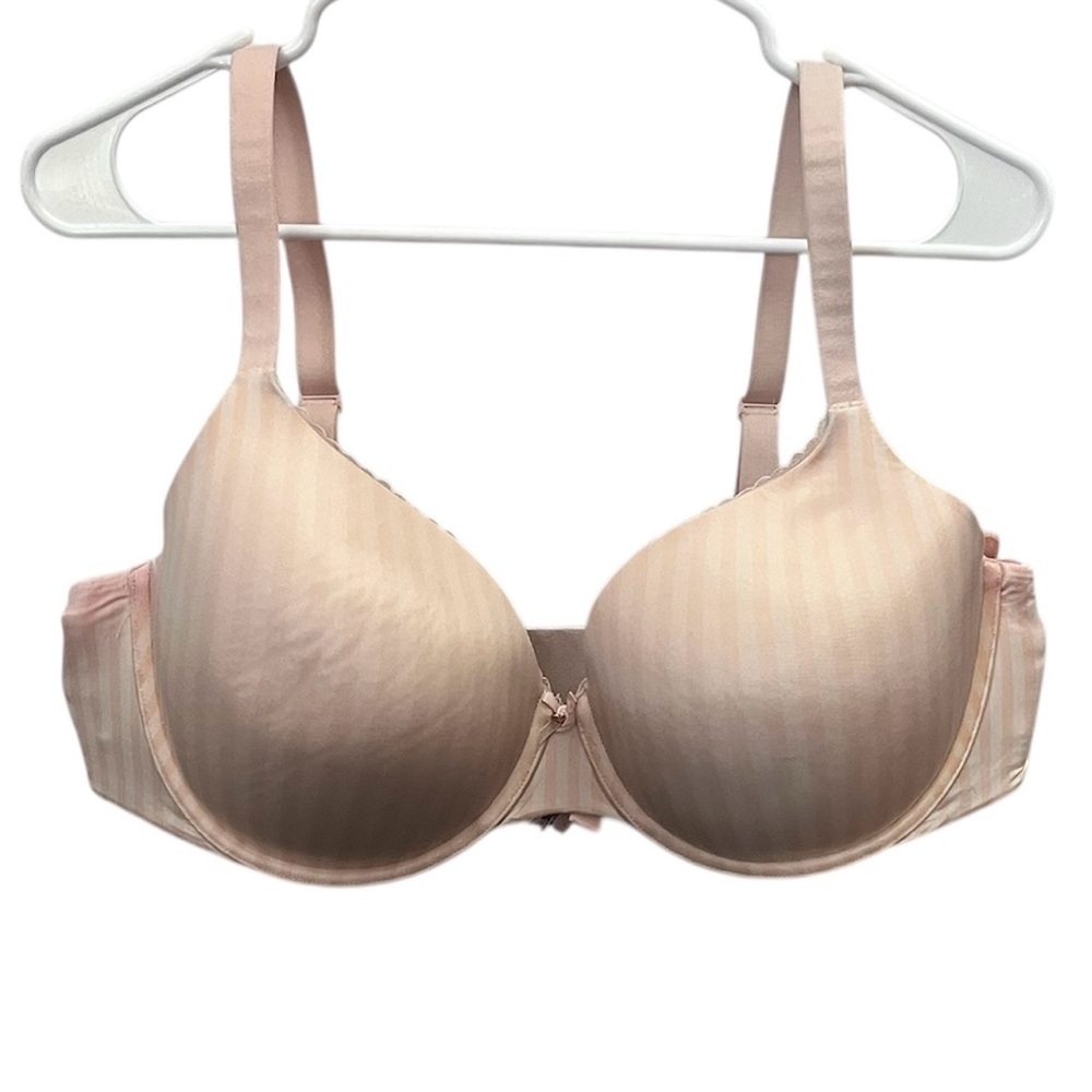 Victoria’s Secret Body by Victoria Lined Perfect Coverage Pink & White Bra 38DDD
